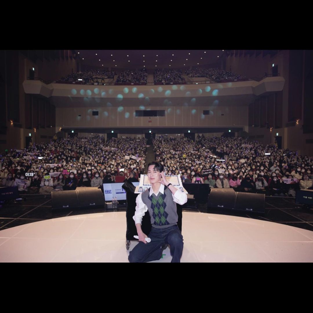'อีแจอุค' นัดพบสื่อไทย!! แถลงความพร้อมแฟนมีตครั้งแรก 3 ก.พ.นี้ ณ ไอคอนสยาม 'อีแจอุค' นัดพบสื่อไทย!! แถลงความพร้อมแฟนมีตครั้งแรก 3 ก.พ.นี้ ณ ไอคอนสยาม