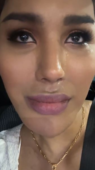 แอนนา  ร่ำไห้!! สื่อดังพาดหัวข่าวแรง เหยียดเพศ-เหยียดอาชีพ 