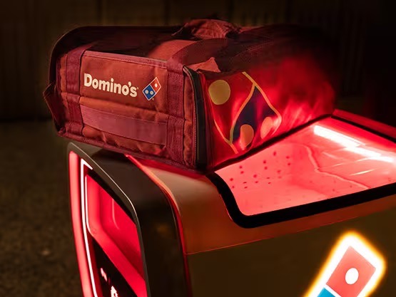 Domino's Pizza เปิดบริการส่งพิซซาด้วยจักรยานไฟฟ้าพร้อมกล่องอบท้ายรถ Domino's Pizza เปิดบริการส่งพิซซาด้วยจักรยานไฟฟ้าพร้อมกล่องอบท้ายรถ