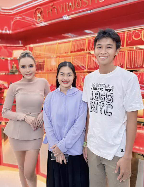 งานงอก! คนบันเทิง-อินฟลูฯร่วมไลฟ์ แม่ตั๊ก ถูกเรียกสอบ แน็ก ชาลี-กามิน-ลีน่า จัง โดนด้วย
