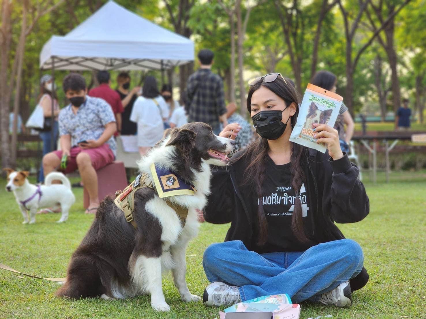 กทม. จับมือ เจอร์ไฮ-จินนี่ เปิด ‘Pet Park สวนรถไฟ’ พร้อมต้อนรับ ‘ฮีไร่ 4 ขา’ น้องหมาน้องแมว กทม. จับมือ เจอร์ไฮ-จินนี่ เปิด ‘Pet Park สวนรถไฟ’ พร้อมต้อนรับ ‘ฮีไร่ 4 ขา’ น้องหมาน้องแมว