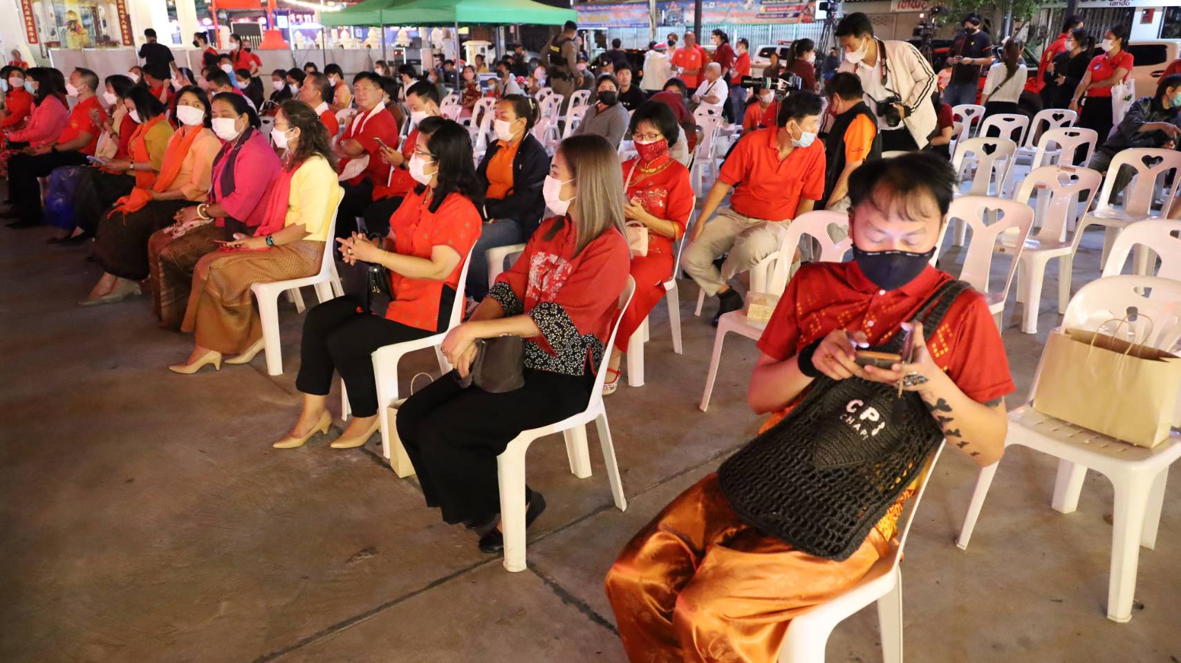 ตรุษจีน 2566 โคราชโชว์เชิดมังกรยาว 55 เมตร ฉลองครบ 555 ปี 