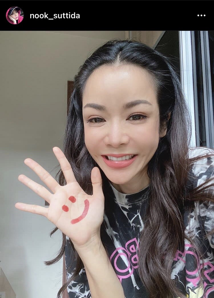 นุ๊ก สุทธิดา เผยรู้สึกดีและได้ทำอะไรเยอะขึ้น เมื่อได้อยู่คนเดียวในรอบ 18 ปี นุ๊ก สุทธิดา เผยรู้สึกดีและได้ทำอะไรเยอะขึ้น เมื่อได้อยู่คนเดียวในรอบ 18 ปี