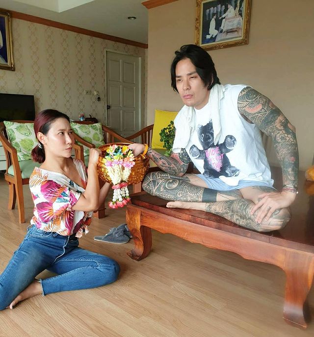 ส่องกิจกรรมวันสงกรานต์ ตามวิถีนิวนอร์มอลของเหล่าคนบันเทิง