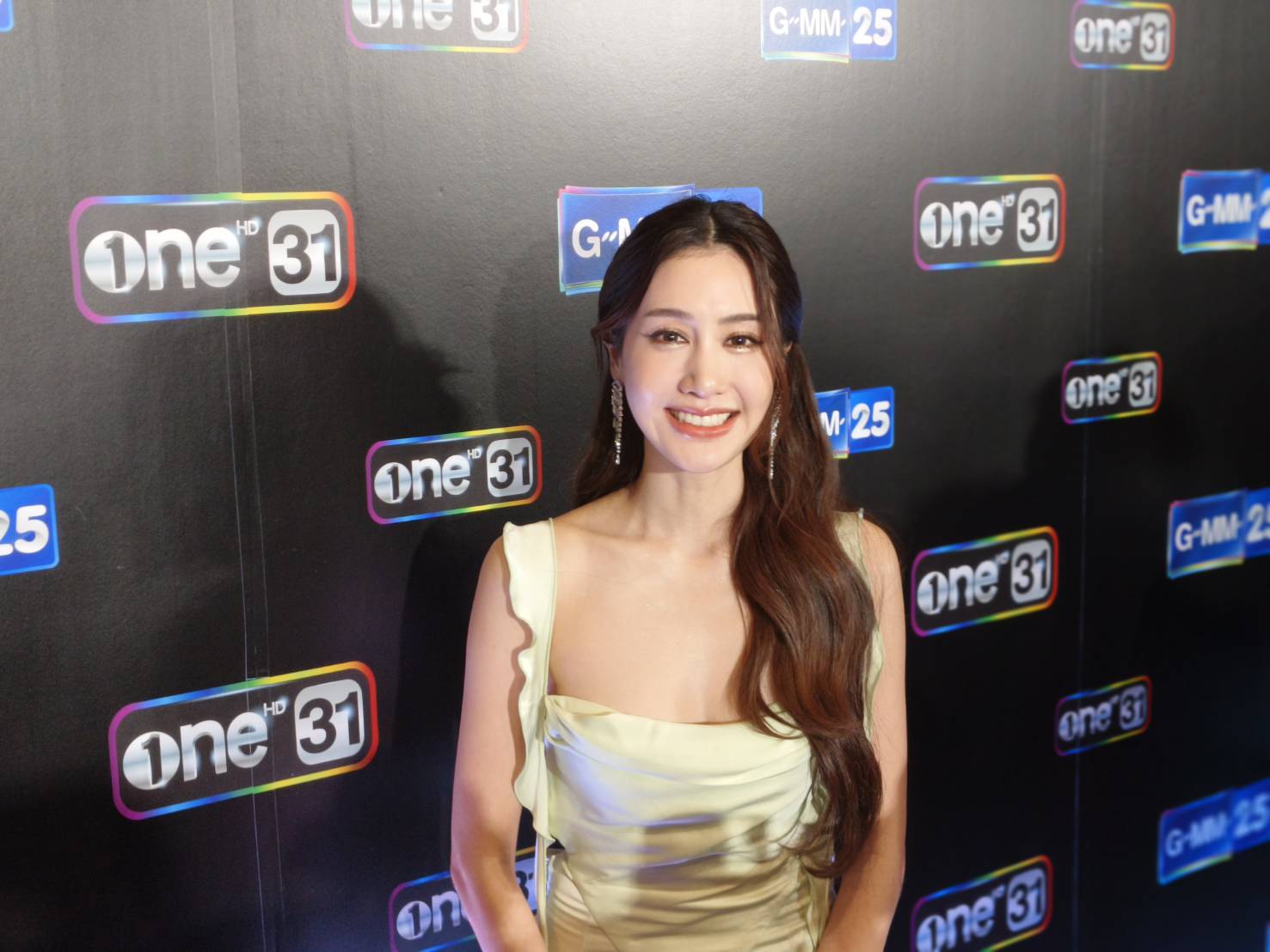 ยอมรับครอบครัวมีปัญหา พิม พิมประภา หลั่งน้ำตาเสียใจหลังเห็นโพสต์คุณแม่ ยอมรับครอบครัวมีปัญหา พิม พิมประภา หลั่งน้ำตาเสียใจหลังเห็นโพสต์คุณแม่