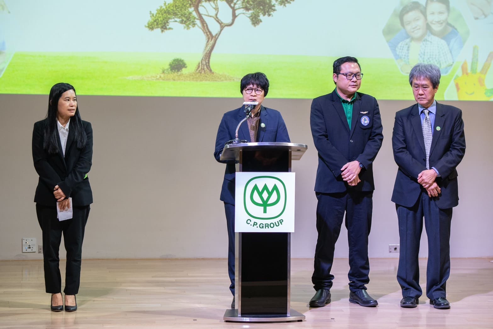 4 สมาคมสื่อฯ จับมือ เครือซีพี มอบทุนการศึกษา “ซีพีเพื่อยุวชนครอบครัวคนข่าว” ต่อเนื่องปีที่ 3 4 สมาคมสื่อฯ จับมือ เครือซีพี มอบทุนการศึกษา “ซีพีเพื่อยุวชนครอบครัวคนข่าว” ต่อเนื่องปีที่ 3