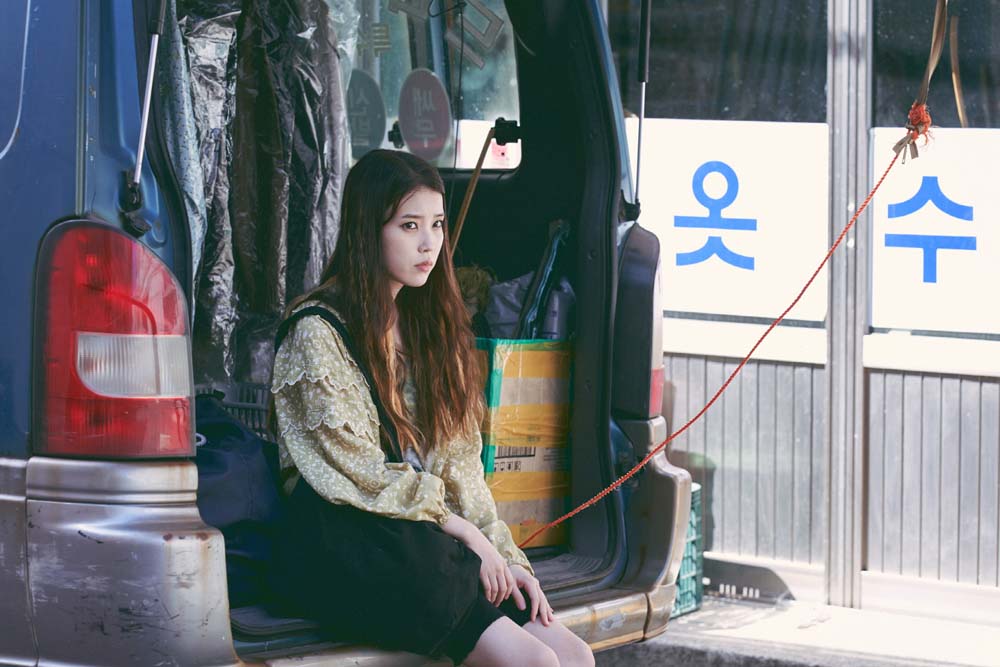    “IU” คว้ารางวัลแรกในชีวิตการแสดง จากหนัง “ Broker” 