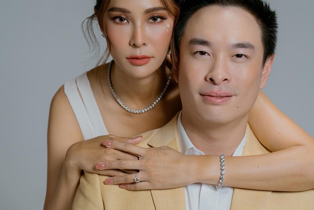 ปาย สิตางศุ์ ควงเจ้าบ่าว นิก ธนิก เปิดใจหวานกว่าจะถึงงานวิวาห์ (มีคลิป)