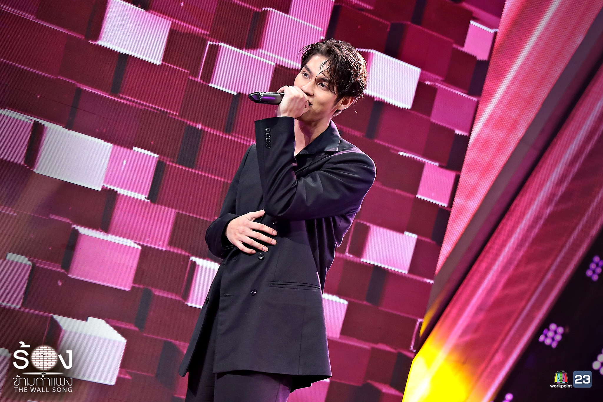  เคน ธีรเดช ออกรายการร้องเพลงครั้งแรก ประกบกับ ไบร์ท วชิรวิชญ์