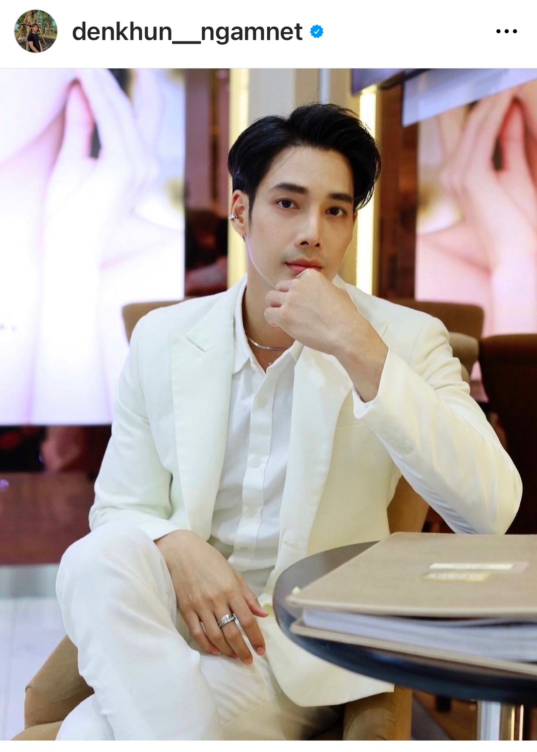 เด่นคุณ เปิดใจหลังพุ่งรับดอกไม้งานแต่ง ด้านรัก 5 ปี แกรนด์ แฮปปี้