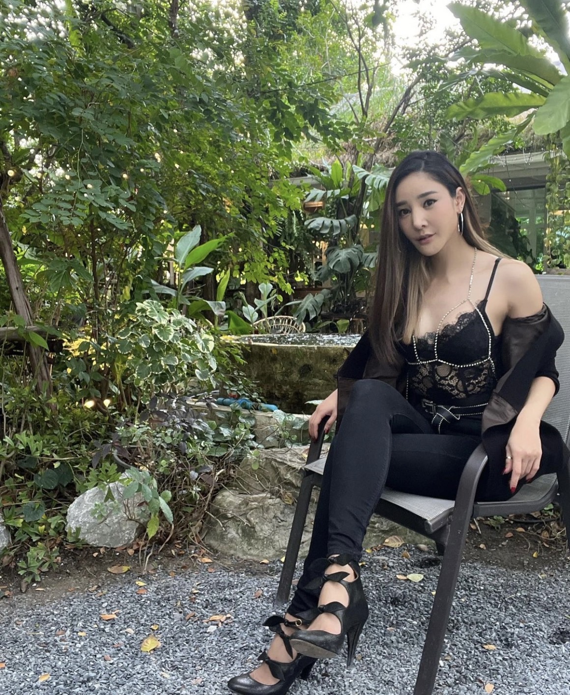 แตงโม นิดา เปิดใจเป็นแม่ค้าไลฟ์ขายเสื้อผ้า 2 ปี ปลดหนี้ 10 ล้านได้ครึ่งทาง!! แตงโม นิดา เปิดใจเป็นแม่ค้าไลฟ์ขายเสื้อผ้า 2 ปี ปลดหนี้ 10 ล้านได้ครึ่งทาง!!