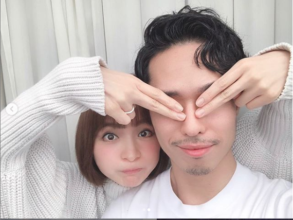 สุดช็อก!! 'ชิโนดะ มาริโกะ' อดีต AKB48 ยุคคามิเซเว่น ถูกสามียื่นฟ้องเพราะคบชู้ สุดช็อก!! 'ชิโนดะ มาริโกะ' อดีต AKB48 ยุคคามิเซเว่น ถูกสามียื่นฟ้องเพราะคบชู้