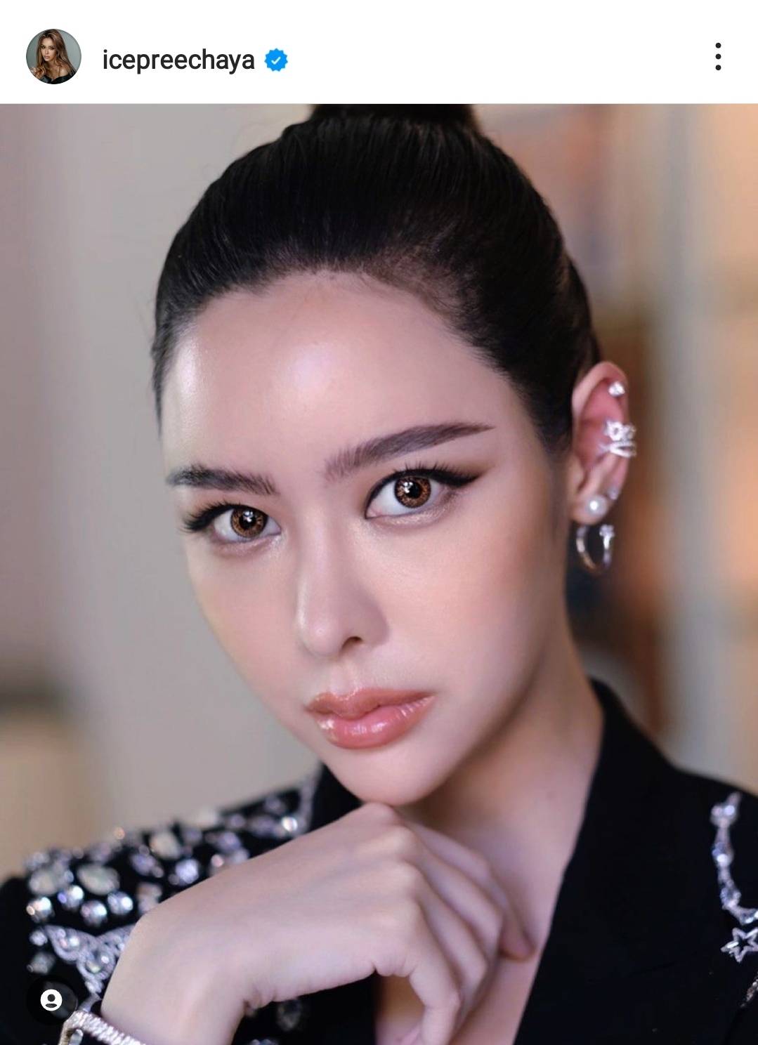 แม่ไอซ์ ปรีชญา แจงสาเหตุลูกสาวซื้อไซยาไนด์ เผย นำมาป้องกันสัตว์มีพิษเข้าบ้าน พร้อมยืนยันความบริสุทธิ์ แม่ไอซ์ ปรีชญา แจงสาเหตุลูกสาวซื้อไซยาไนด์ เผย นำมาป้องกันสัตว์มีพิษเข้าบ้าน พร้อมยืนยันความบริสุทธิ์