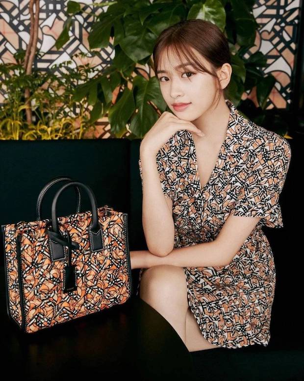 ‘มินนี่ (G)I-DLE’ ฮอตได้โล่!! ประชันดาราไอดอลกิมจิ ร่วมอีเวนต์แบรนด์หรู ‘มินนี่ (G)I-DLE’ ฮอตได้โล่!! ประชันดาราไอดอลกิมจิ ร่วมอีเวนต์แบรนด์หรู