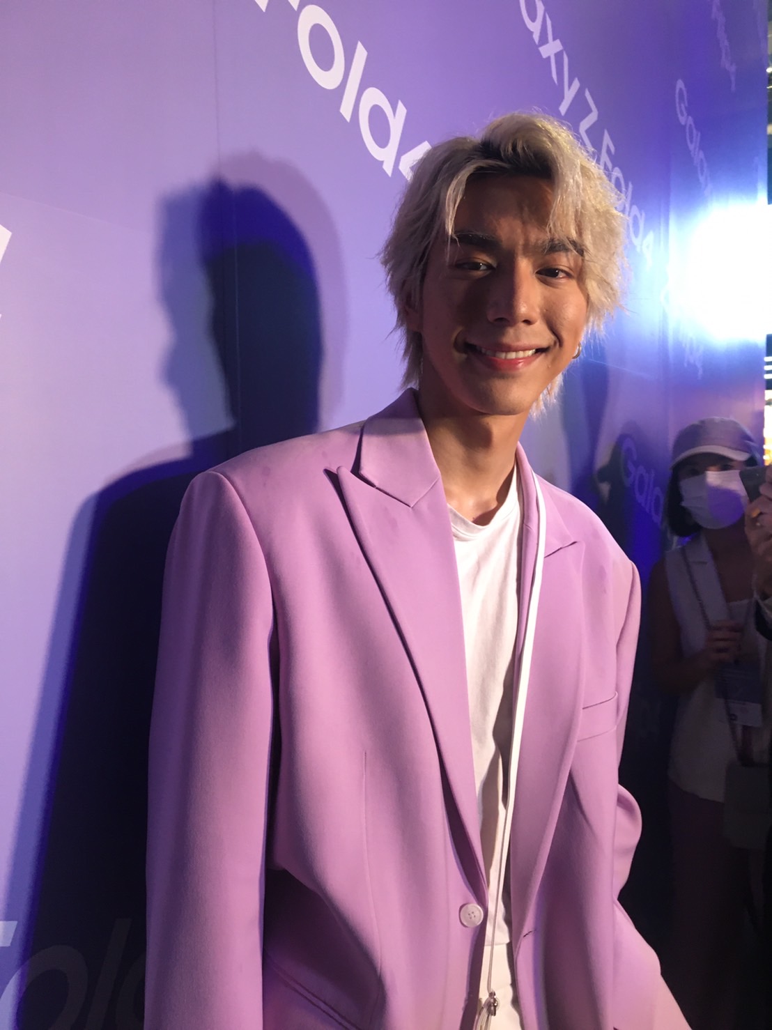 ไบร์ท นรภัทร ขอบคุณแฟนคลับที่ชื่นชอบในผลงาน รับ ส่องคอมเมนต์ตลอด      