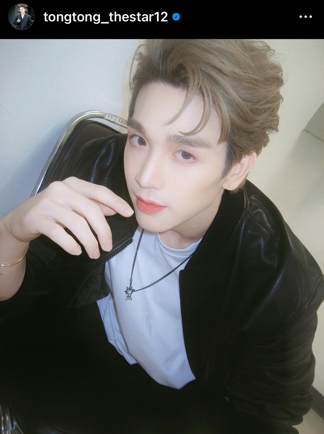 คลิปว่อนโซเชียล ตงตง ถูกสาวปริศนาจุ๊บแก้มในวันสงกรานต์ คลิปว่อนโซเชียล ตงตง ถูกสาวปริศนาจุ๊บแก้มในวันสงกรานต์