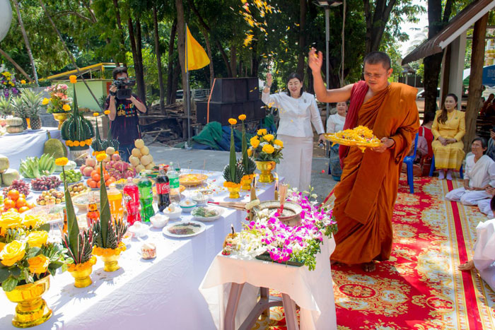 พิธีบวงสรวงศักดิ์สิทธิ์ เปิดปฐมฤกษ์ หลวงพ่อโตโคตะมะ พิธีบวงสรวงศักดิ์สิทธิ์ เปิดปฐมฤกษ์ หลวงพ่อโตโคตะมะ