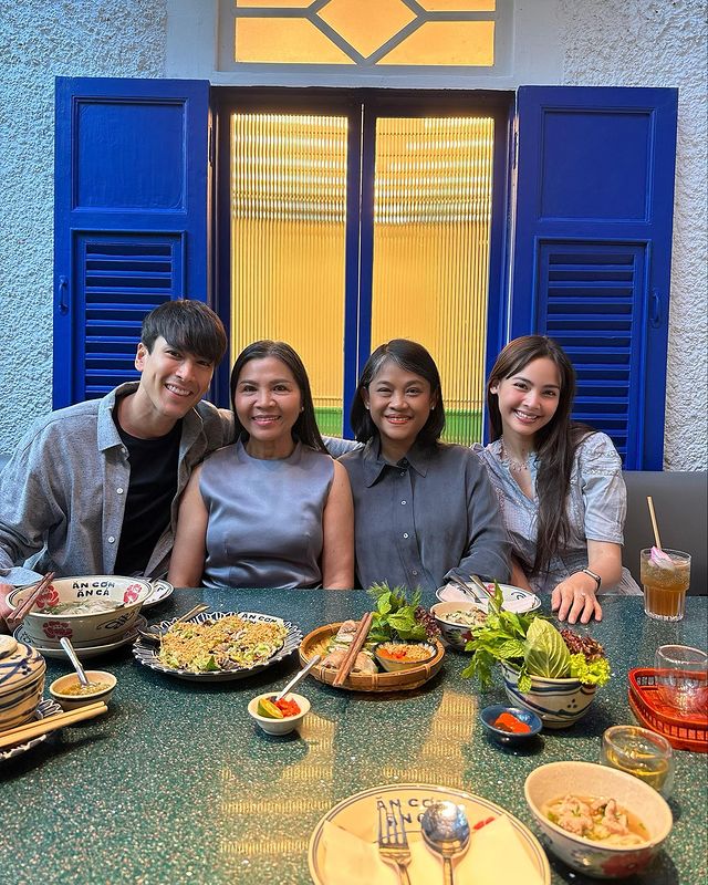 ทุกคนคะ !! ญาญ่า ขอทำเค้กให้ พี่แบร์ ในวันวาเลนไทน์ค่ะ ทุกคนคะ !! ญาญ่า ขอทำเค้กให้ พี่แบร์ ในวันวาเลนไทน์ค่ะ