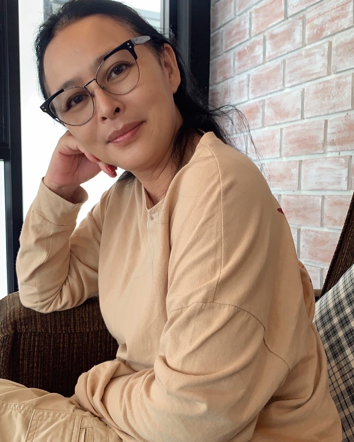 “หมวย สุภาภรณ์” เปิดตัวหวานใจสาวหล่อ ที่เข้ามาเติมเต็มชีวิต... “หมวย สุภาภรณ์” เปิดตัวหวานใจสาวหล่อ ที่เข้ามาเติมเต็มชีวิต...