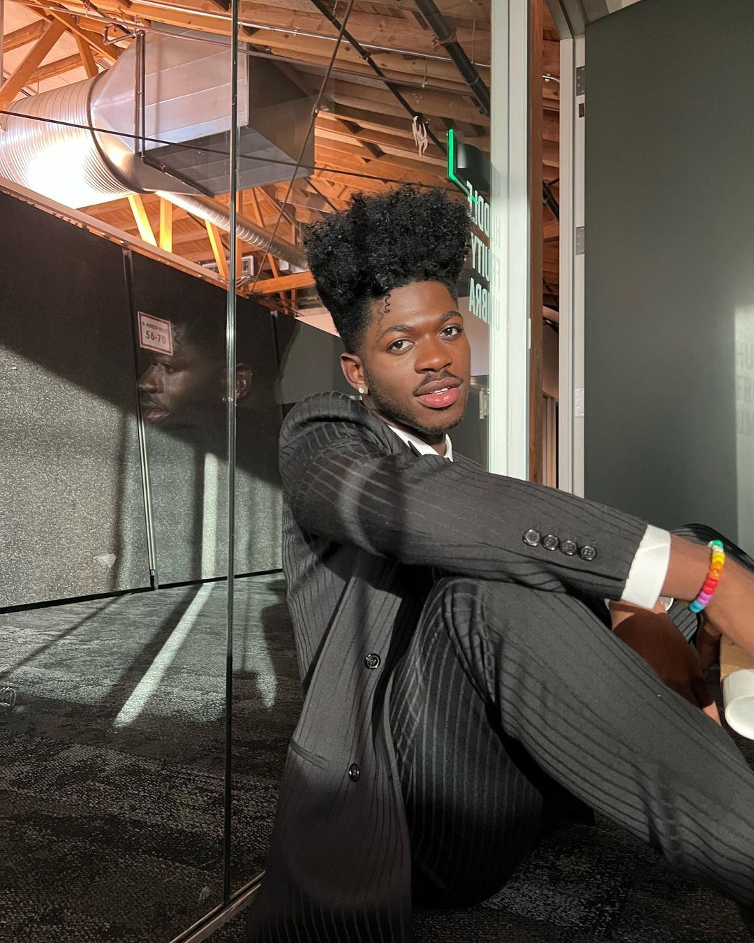 ข้าศึกบุก ! “Lil Nas X” พักคอนเสิร์ตชั่วคราวเพื่อไปทำถ่ายอุจจาระ 