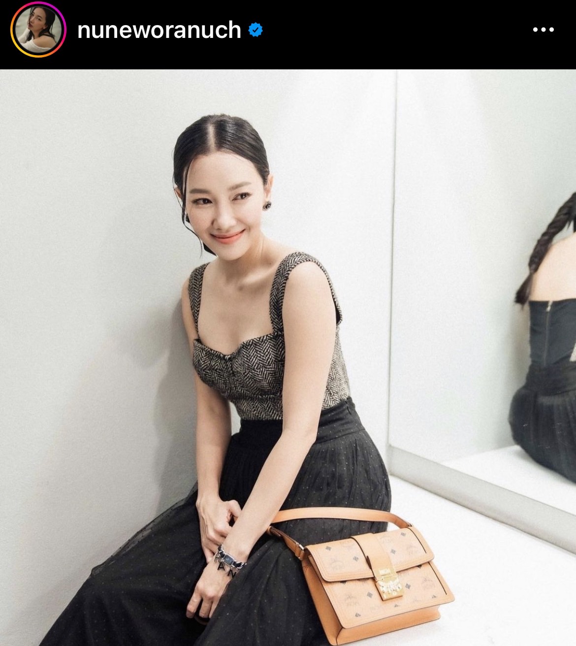 นุ่น - หนิง แชะภาพคู่ ดีต่อใจแฟนคลับ! นุ่น - หนิง แชะภาพคู่ ดีต่อใจแฟนคลับ!