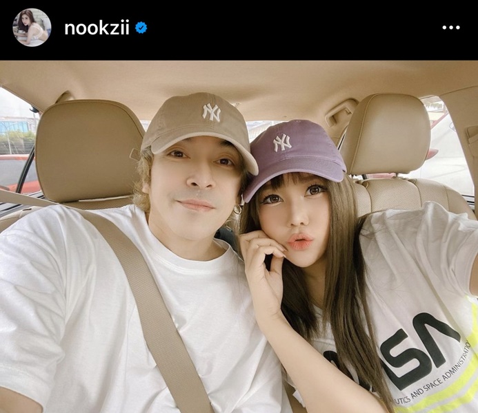 นุ๊กซี่ ให้คีโมครั้งที่ 16 ตัว แขน หน้าบวม แต่ยังยิ้มได้ นุ๊กซี่ ให้คีโมครั้งที่ 16 ตัว แขน หน้าบวม แต่ยังยิ้มได้