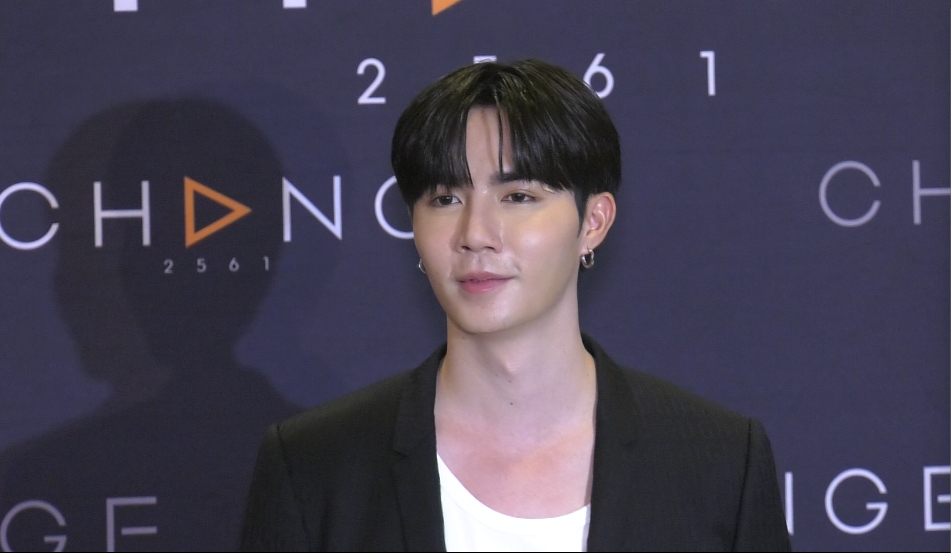 ตัดไหมแล้ว ซี พฤกษ์ อัปเดตอาการหลังประสบอุบัติเหตุจนต้องเย็บถึง 8 เข็ม