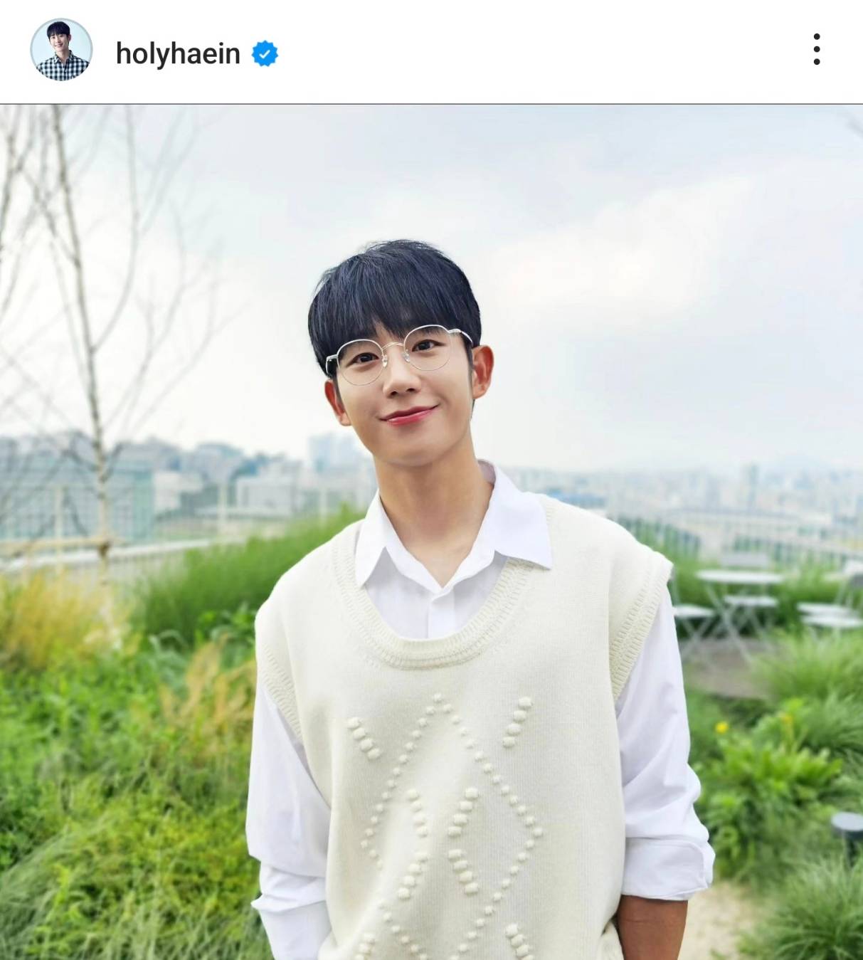 เป็นพ่อสื่อหรือไม่? จองแฮอิน ตอบคำถามสื่อถึงความสัมพันธ์ จีซู-อันโบฮยอน เป็นพ่อสื่อหรือไม่? จองแฮอิน ตอบคำถามสื่อถึงความสัมพันธ์ จีซู-อันโบฮยอน