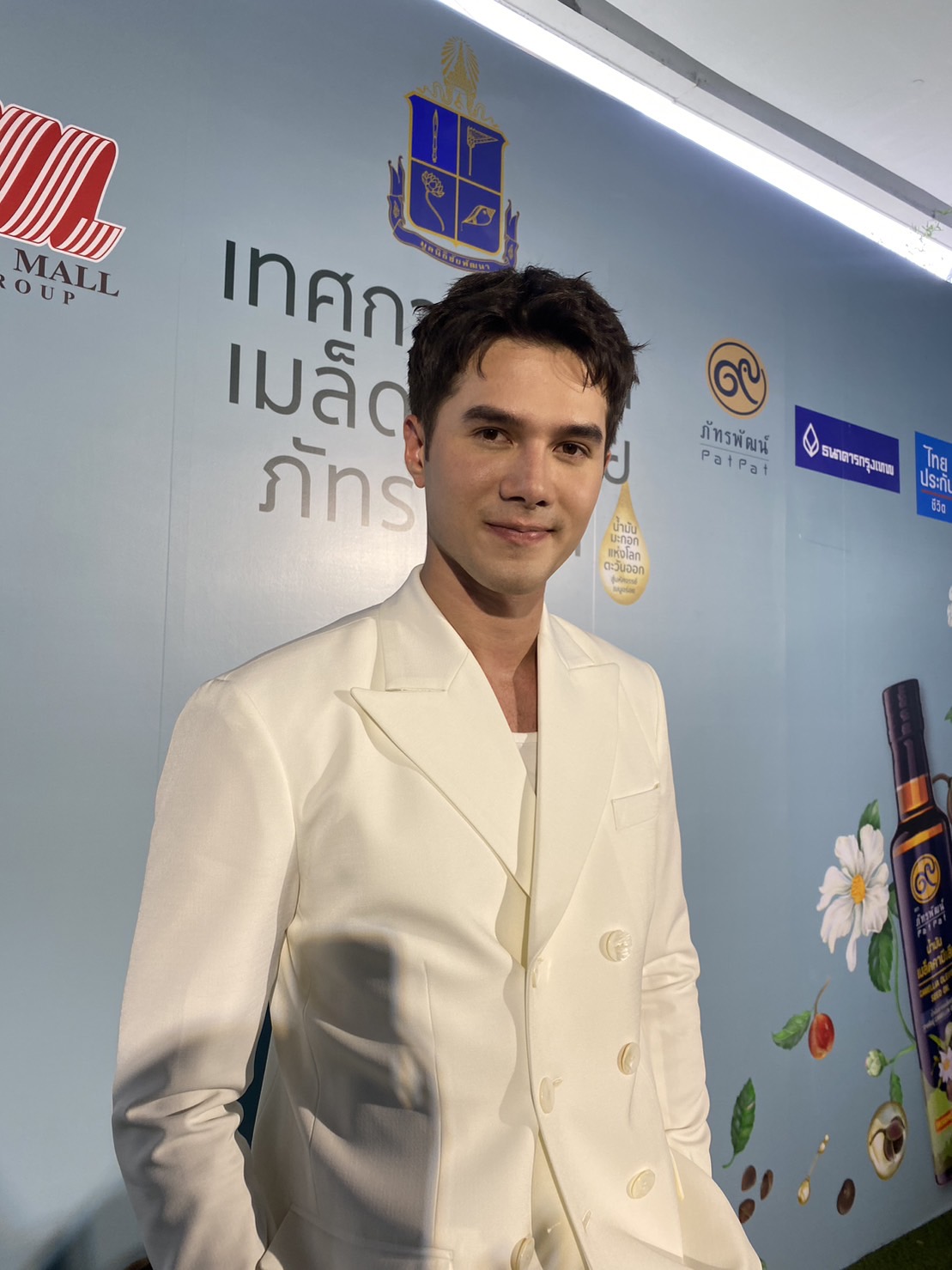 มิกค์ ทองระย้า สถานะยังโสด เผยเรื่องสัญญาช่อง ไม่กล้าเทียบ อั้ม พัชราภา มิกค์ ทองระย้า สถานะยังโสด เผยเรื่องสัญญาช่อง ไม่กล้าเทียบ อั้ม พัชราภา