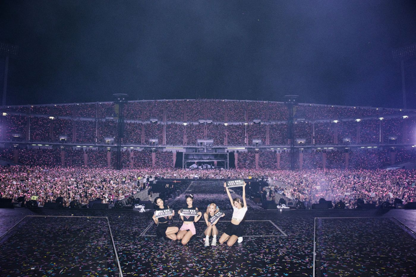เรียกร้องให้ขอโทษ!! แฟนๆ BLACKPINK จี้สื่อดังฝรั่งเศส แจงพาดหัวข่าววิจารณ์แรง