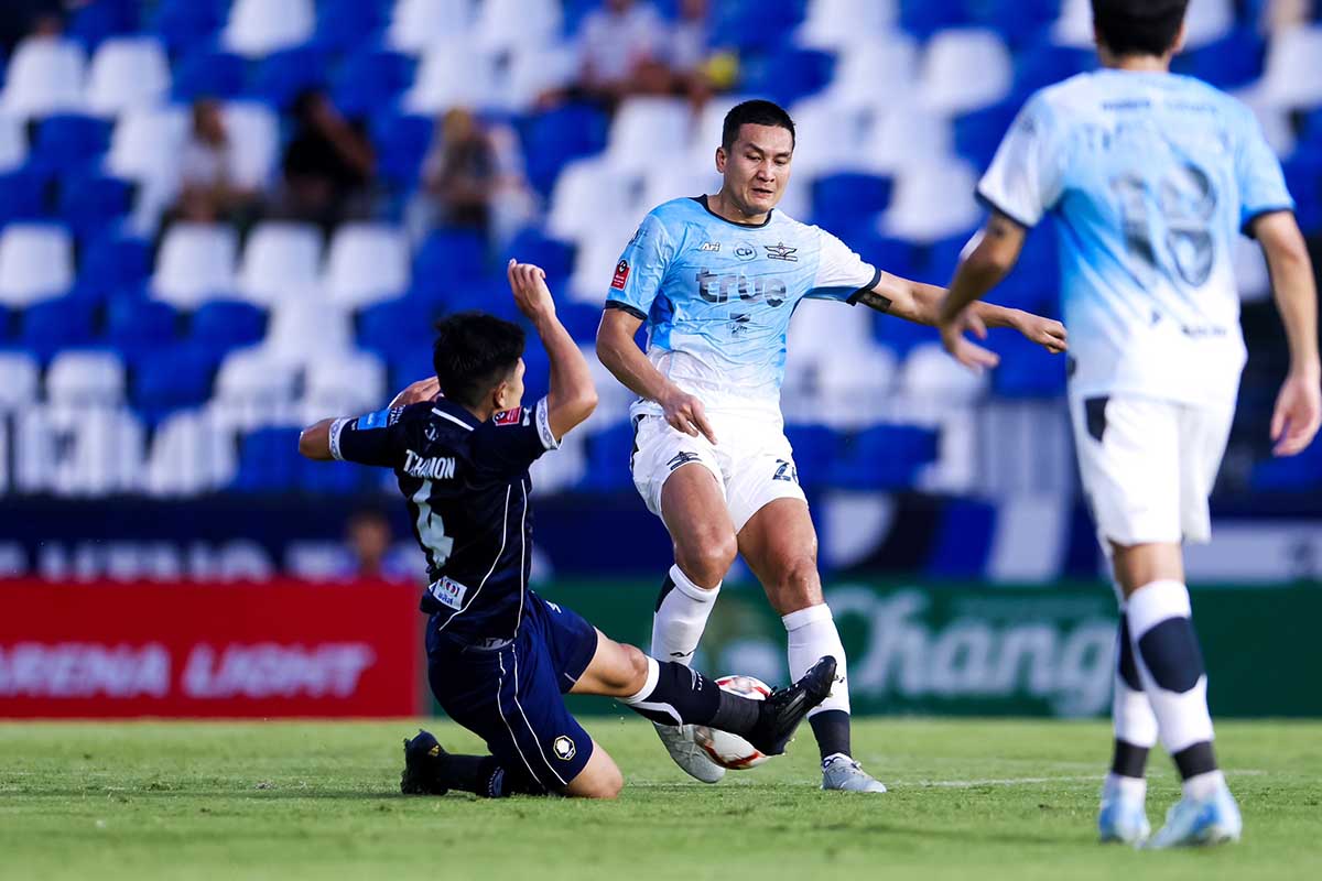 ผลบอล ไทยลีก 2024/25 : 'แข้งเทพ' คืนฟอร์มเก่ง บุกชนะ นครปฐม 3-0 ผลบอล ไทยลีก 2024/25 : 'แข้งเทพ' คืนฟอร์มเก่ง บุกชนะ นครปฐม 3-0