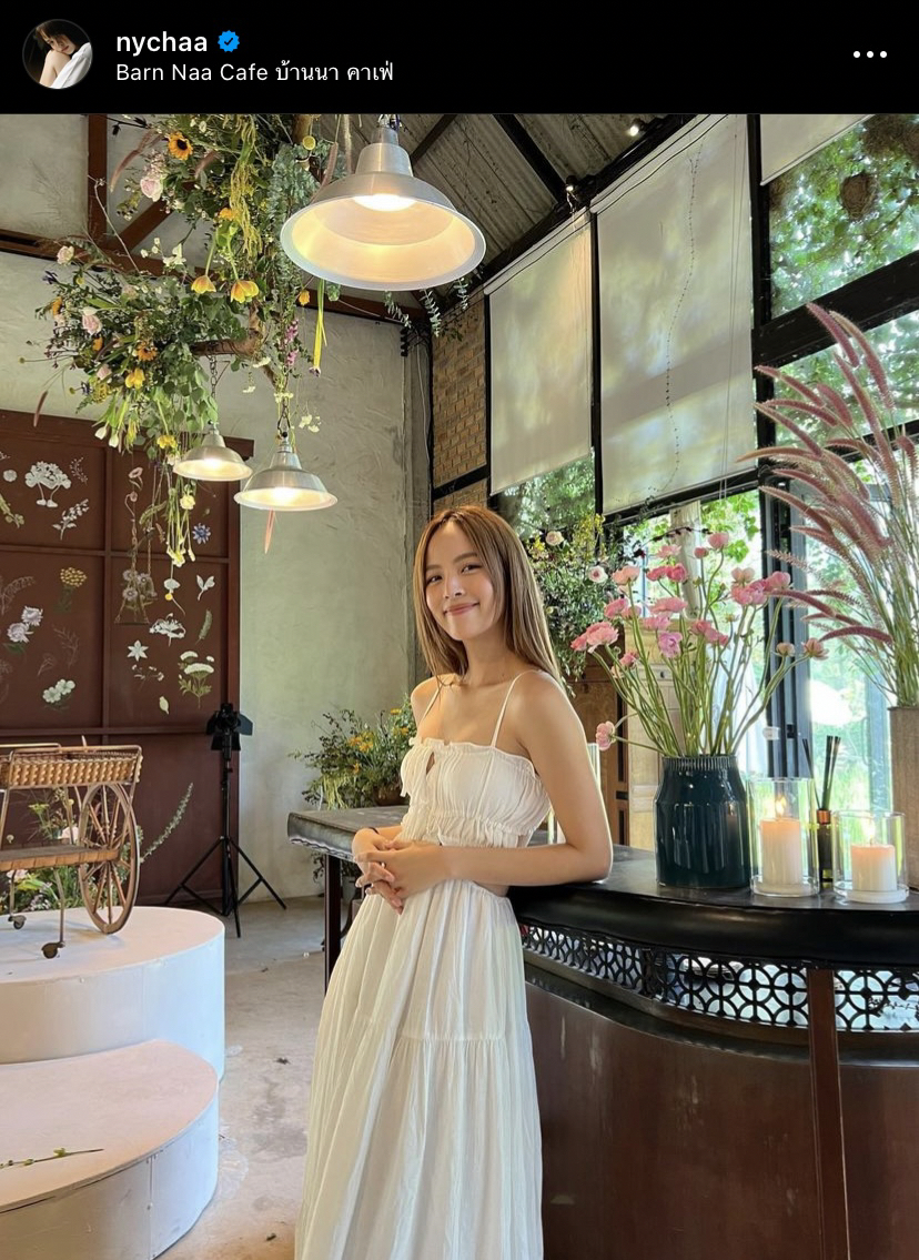 ละมุนสุดๆ ณิชา อวดภาพโชว์แผ่นหลัง พี่ชายคนสนิทกำไม้เรียวแน่นมาก!!