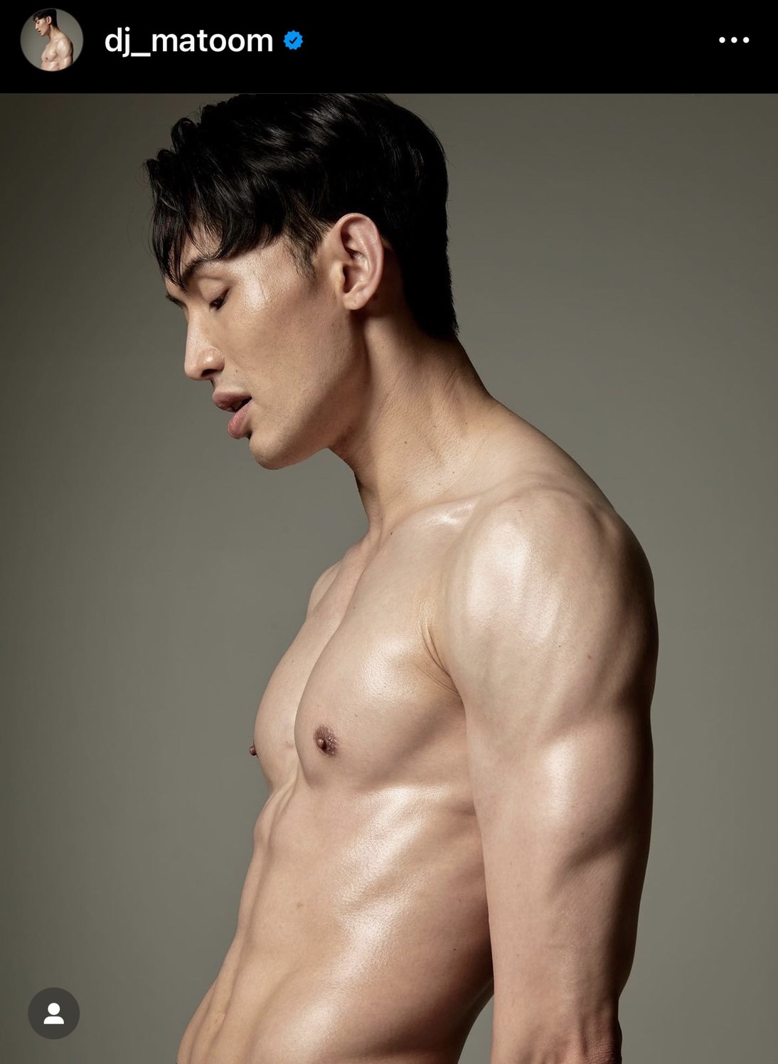 มะตูม เตชินต์ อวดซิกแพค ทำสาวกรี๊ดสนั่นโซเชียล 