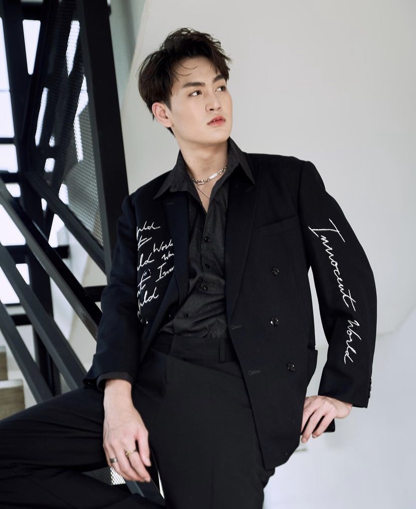 ปัดหิวแสง เอ็มมี่ แม็กซิม โพสต์ระบาย เจอดราม่าเป็นลมหน้า สน. หลังเข้าเยี่ยม ทอยทอย ปัดหิวแสง เอ็มมี่ แม็กซิม โพสต์ระบาย เจอดราม่าเป็นลมหน้า สน. หลังเข้าเยี่ยม ทอยทอย