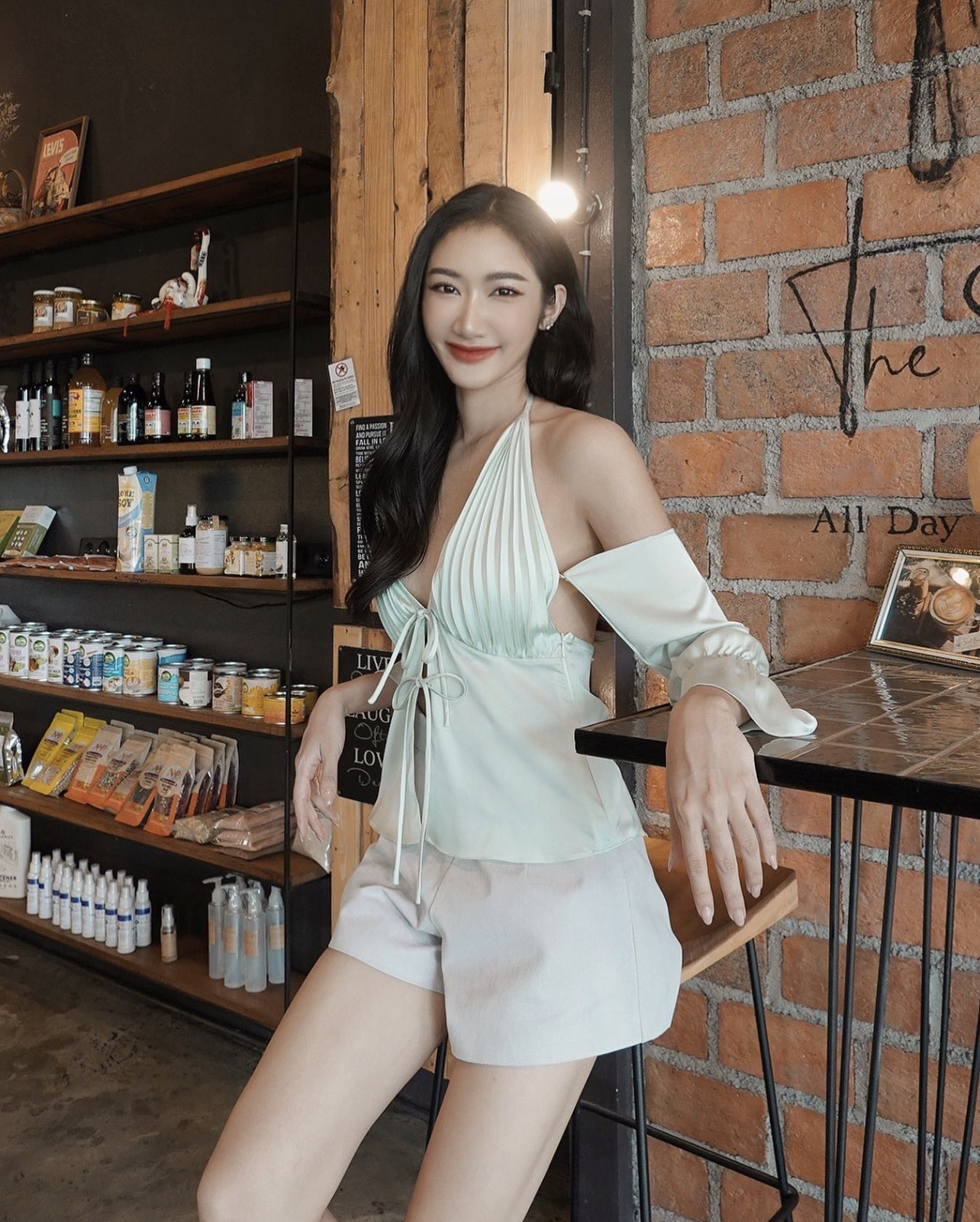 ยีน เกวลิน เกิดอุบัติเหตุระหว่างถ่ายทำละคร ล้มหัวฟาดพื้น แน่นิ่งไปชั่วครู่ 