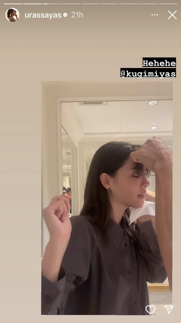 ญาญ่า อวดซีนหวานแบบสุดแซ่บ แต่แฟนแห่ซูมเงา ณเดชน์ ในกระจก ญาญ่า อวดซีนหวานแบบสุดแซ่บ แต่แฟนแห่ซูมเงา ณเดชน์ ในกระจก