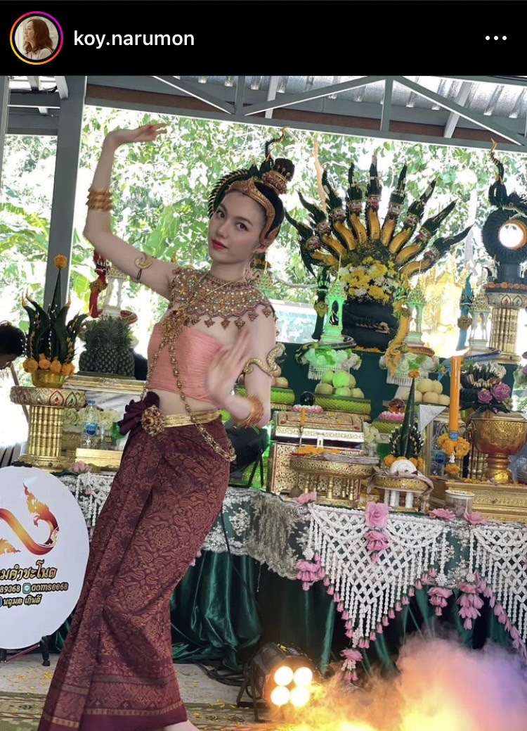 ลูกไม้หล่นไม่ไกลต้นจริงๆ ก้อย นฤมล อวดความสวย ออม กรณ์นภัส ในลุคชุดไทย