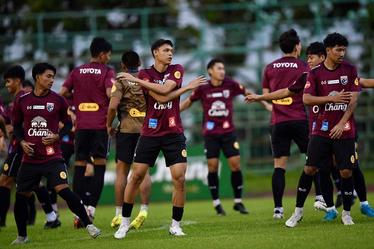 'อภิสิทธิ์' ตื่นเต้นติดทัพช้างศึก ชี้ต้องรีบปรับตัวเพื่อคุ้นชินกับทีม 'อภิสิทธิ์' ตื่นเต้นติดทัพช้างศึก ชี้ต้องรีบปรับตัวเพื่อคุ้นชินกับทีม