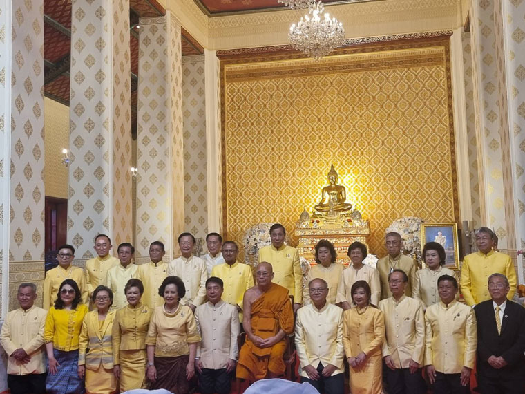วุฒิสภาทอดผ้าป่าสมทบทุนบูรณะพระเจดีย์ภูเขาทอง ถวายในหลวง วุฒิสภาทอดผ้าป่าสมทบทุนบูรณะพระเจดีย์ภูเขาทอง ถวายในหลวง
