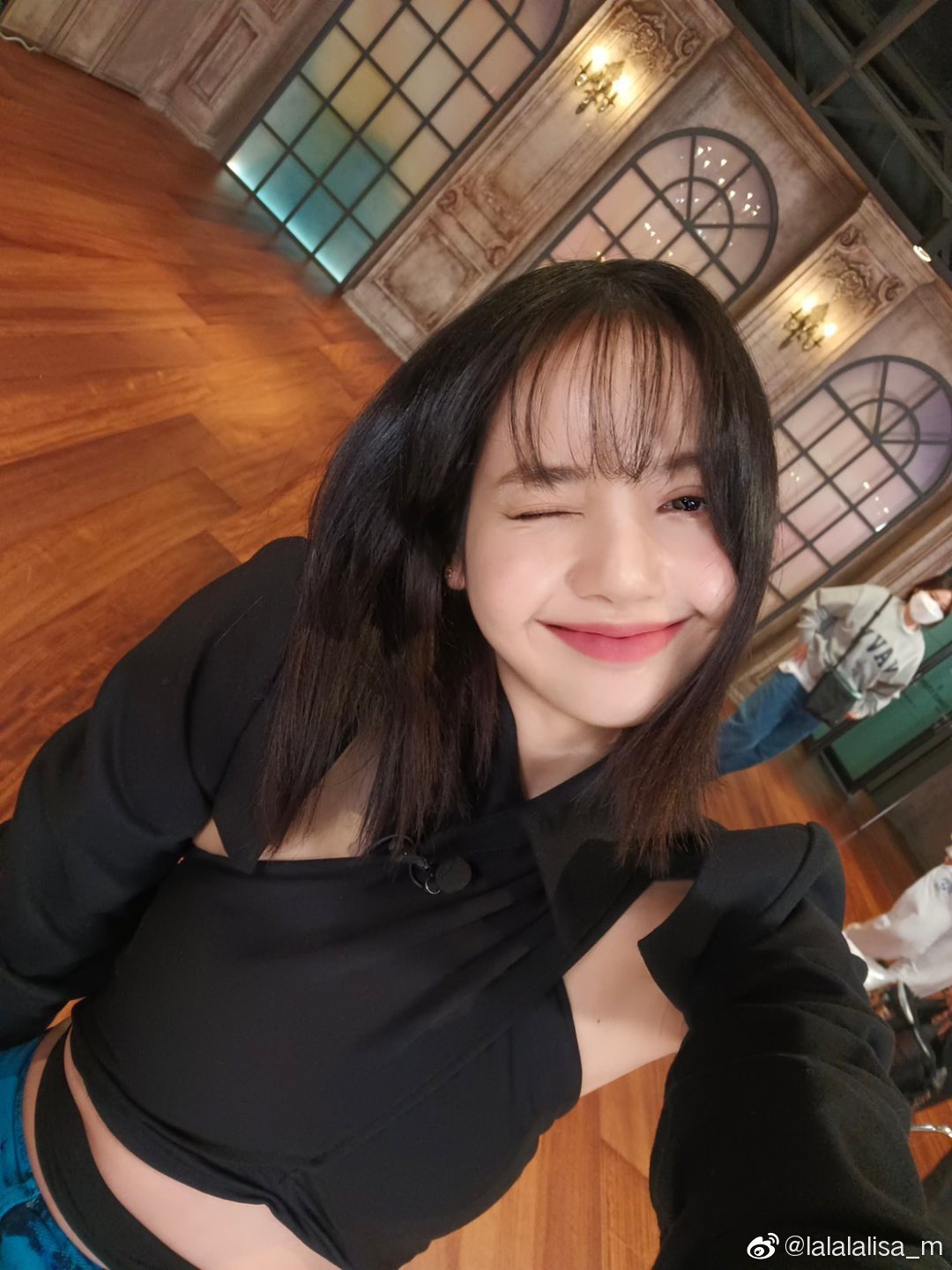โมเมนท์สุดน่ารัก เมื่อเหล่าเด็กฝึกอวยพรวันเกิดให้ 'ลิซ่า' BLACKPINK โมเมนท์สุดน่ารัก เมื่อเหล่าเด็กฝึกอวยพรวันเกิดให้ 'ลิซ่า' BLACKPINK