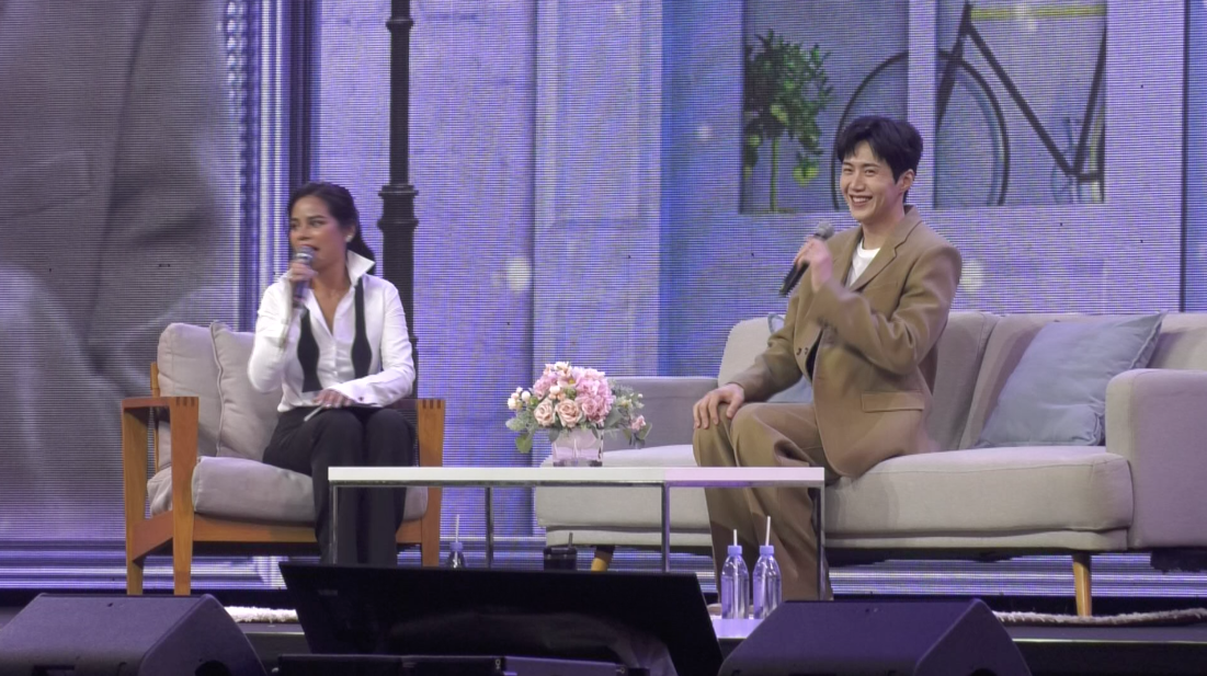 'หัวหน้าฮง' ฟีเวอร์อีกครั้ง!! ประมวลภาพสนุกซึ้ง ‘คิมซอนโฮ’ จัดแฟนมีตครั้งแรกในไทย 'หัวหน้าฮง' ฟีเวอร์อีกครั้ง!! ประมวลภาพสนุกซึ้ง ‘คิมซอนโฮ’ จัดแฟนมีตครั้งแรกในไทย