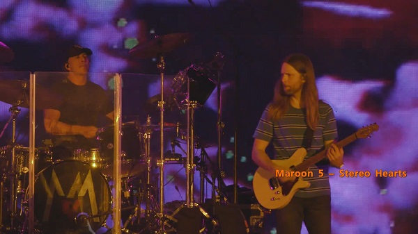 แฟนๆ ซูฮก “Adam Levine” เสียงดีไม่มีตกในคอนเสิร์ต “Maroon 5” ครั้งที่ 6 ในไทย   (มีคลิป)