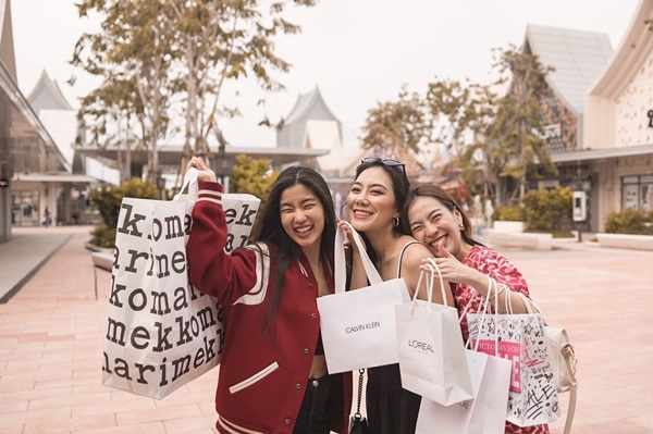 ไม่เหมาะสม!! ก้อย นัตตี้และดรีม ทัวร์ลงหนักหลังทำคอนเทนต์เข้าข่ายคุกคามทางเพศ ไม่เหมาะสม!! ก้อย นัตตี้และดรีม ทัวร์ลงหนักหลังทำคอนเทนต์เข้าข่ายคุกคามทางเพศ
