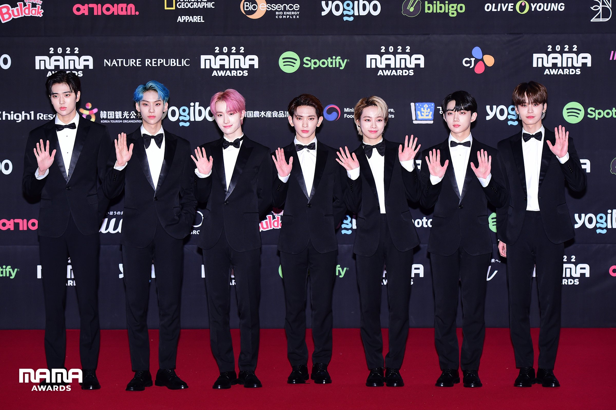 ‘เจโฮป BTS-ITZY-IVE-NewJeans’ นำทัพสตาร์บุกพรมแดงเวที MAMA วันที่ 2 ‘เจโฮป BTS-ITZY-IVE-NewJeans’ นำทัพสตาร์บุกพรมแดงเวที MAMA วันที่ 2