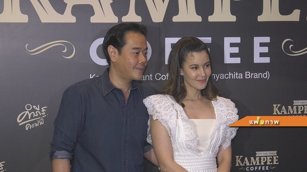 ธัญญ่า-เป๊ก พร้อมครอบครัวเองตระกูล ประกาศช่วยแบ่งเบาสายด่วน 1668 (มีคลิป) ธัญญ่า-เป๊ก พร้อมครอบครัวเองตระกูล ประกาศช่วยแบ่งเบาสายด่วน 1668 (มีคลิป)