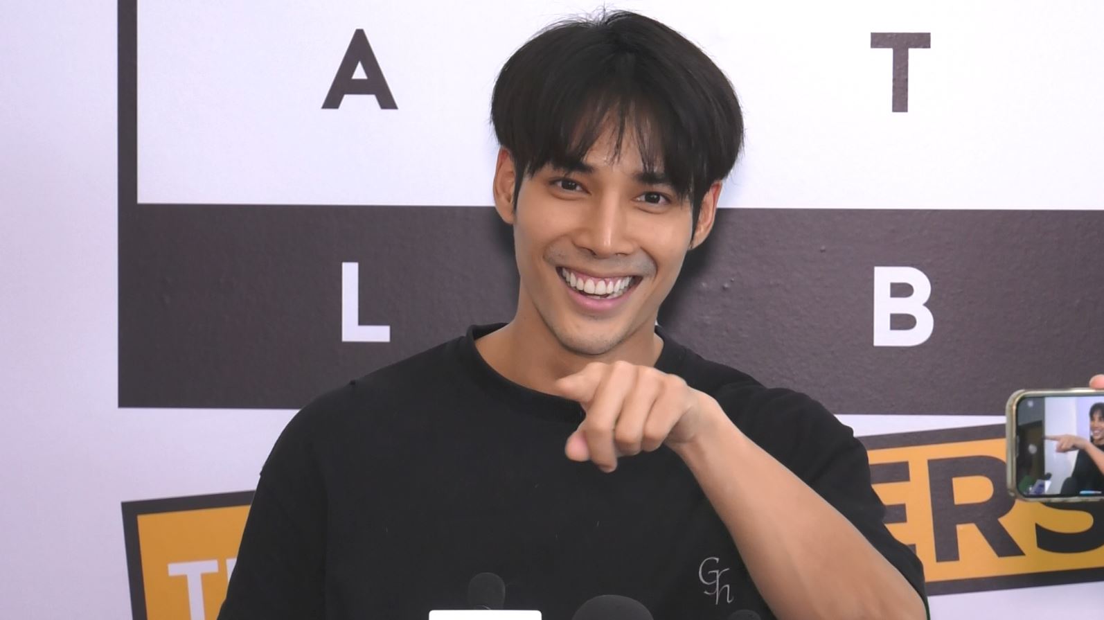 เด่นคุณ เคลียร์ชัดไม่ได้ผอมลงเพราะตรอมใจเรื่องรัก ยอบรับคุยกับ แกรนด์ ทุกวันชอบฟังเสียงเขา