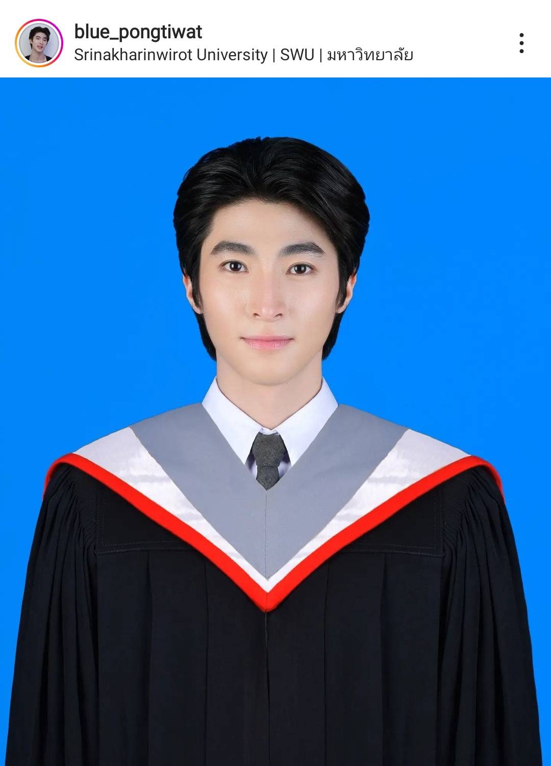 บัณฑิตป้ายแดง บลู พงศ์ทิวัตถ์ เตรียมรับปริญญา ชวนแฟนคลับมาเจอกัน บัณฑิตป้ายแดง บลู พงศ์ทิวัตถ์ เตรียมรับปริญญา ชวนแฟนคลับมาเจอกัน