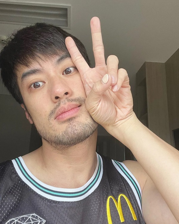 บอย ปกรณ์ พร้อมเกาะขอบสนาม ฟุตบอลศึกแดงเดือดในไทย (มีคลิป)   