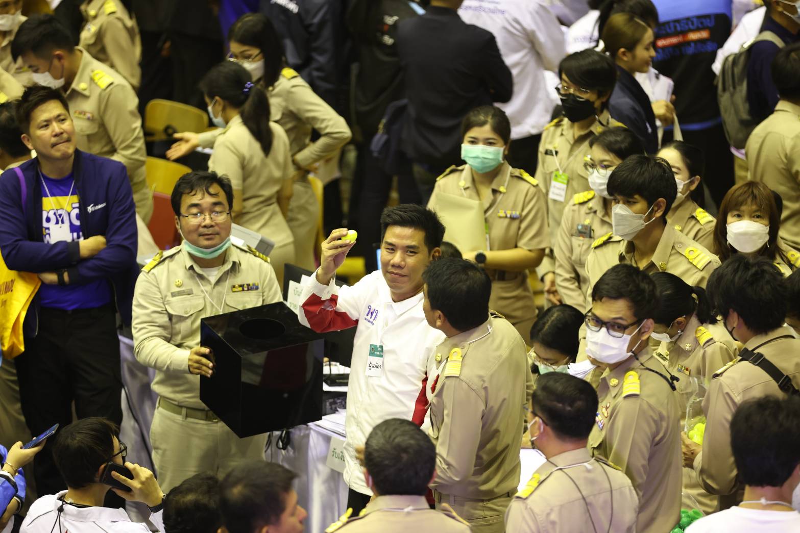 เลือกตั้ง 2566 ประมวลภาพพรรคการเมืองนำทีมสมัครส.ส.แบบแบ่งเขตกทม. เลือกตั้ง 2566 ประมวลภาพพรรคการเมืองนำทีมสมัครส.ส.แบบแบ่งเขตกทม.