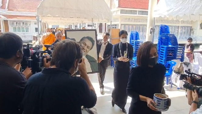 เคลื่อนร่าง สรพงศ์ ชาตรี ถึงวัดเทพศิรินทร์ คนบันเทิงร่วมอาลัย